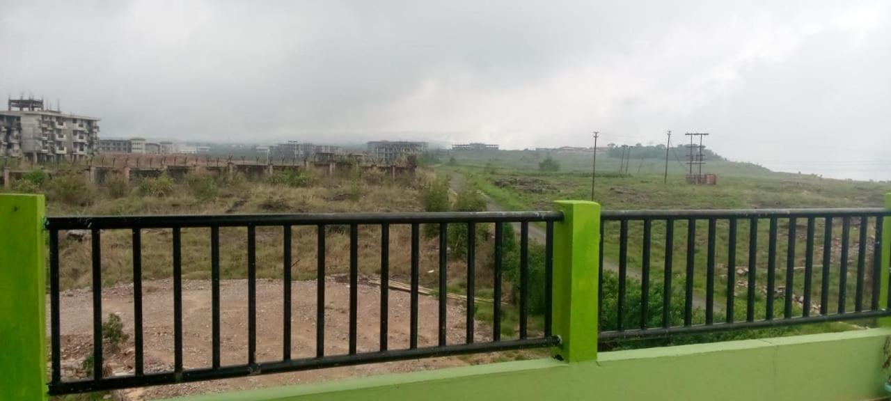 Abode Me Me Ai Haven Hotell Cherrapunji Exteriör bild