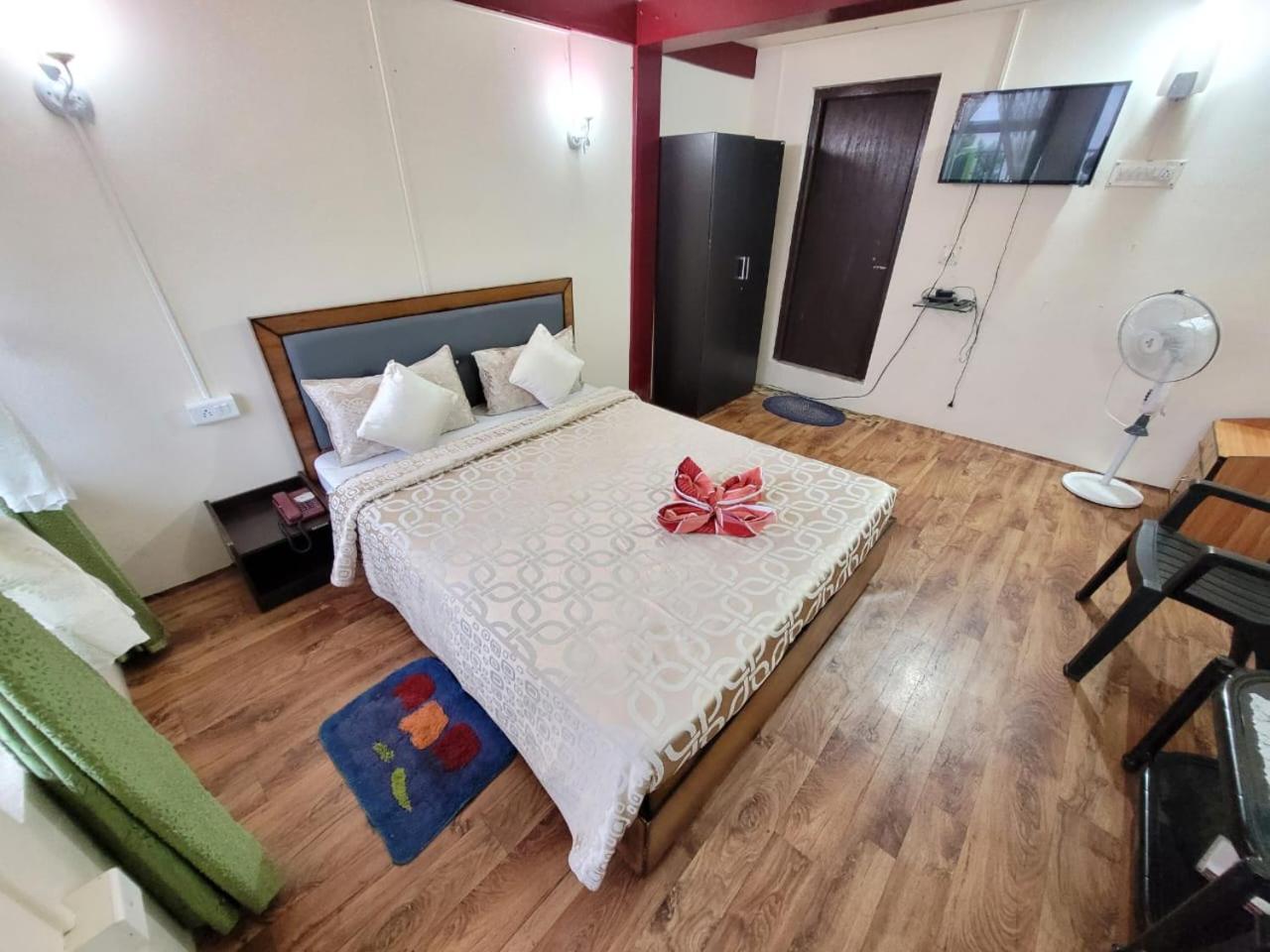 Abode Me Me Ai Haven Hotell Cherrapunji Exteriör bild